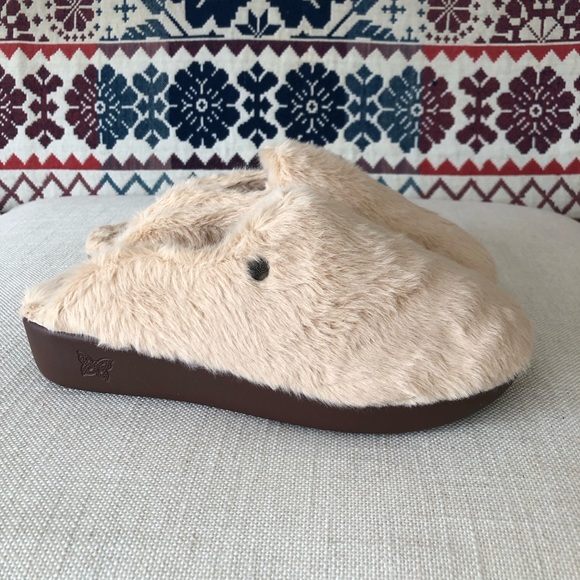 Alegria Tan Natural Furry Leisurelee Slipper - Picture 4 of 6